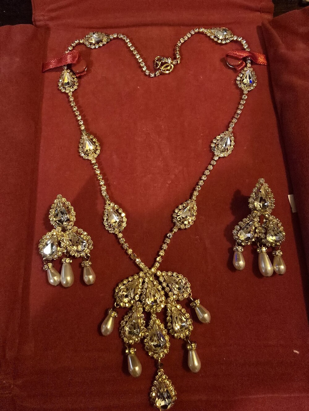Vintage Alice Caviness Goldtone Necklace And Matching Earrings Set